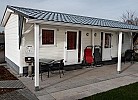 Außenansicht Studio Athen im Herbst